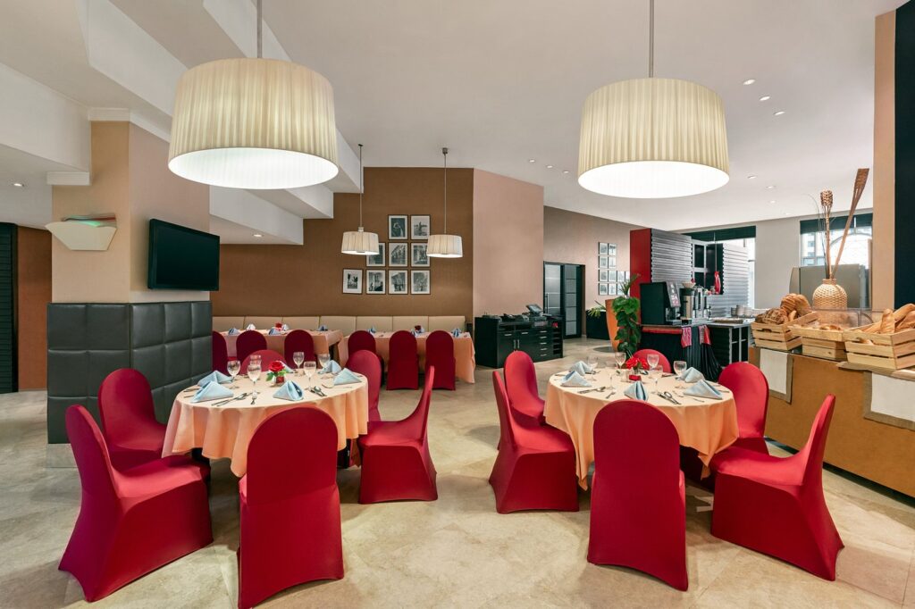 ramada-plaza-by-wyndham (1)