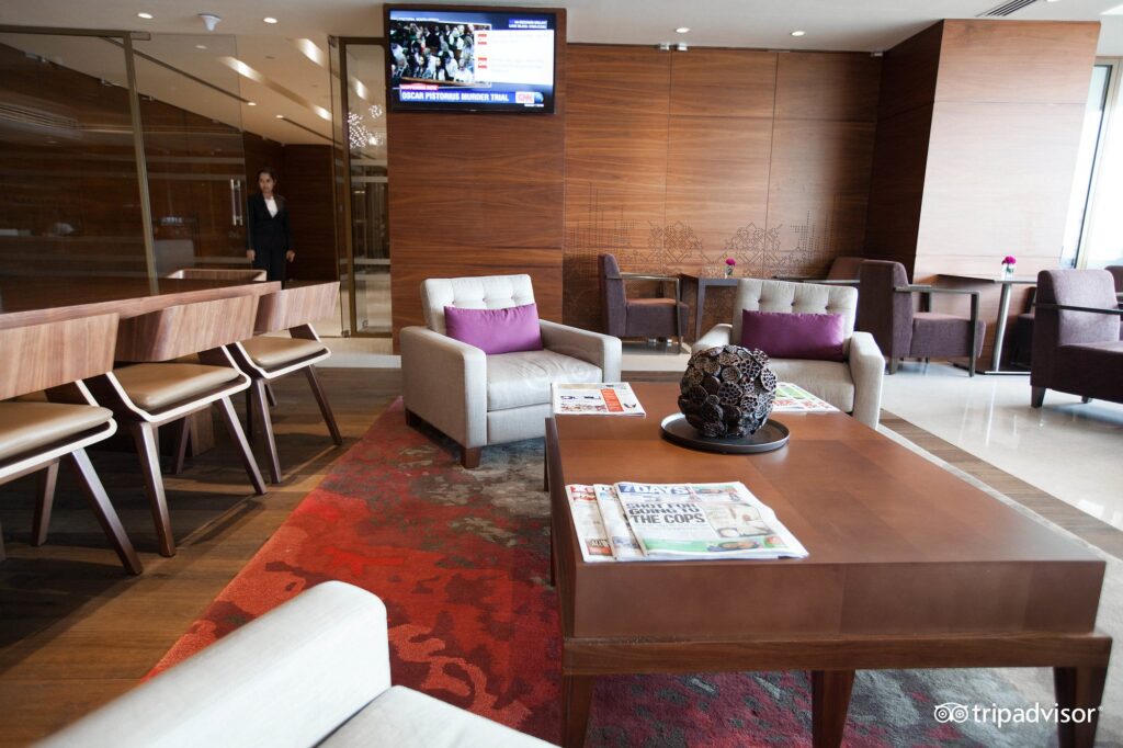 regency-club-lounge--v3635435